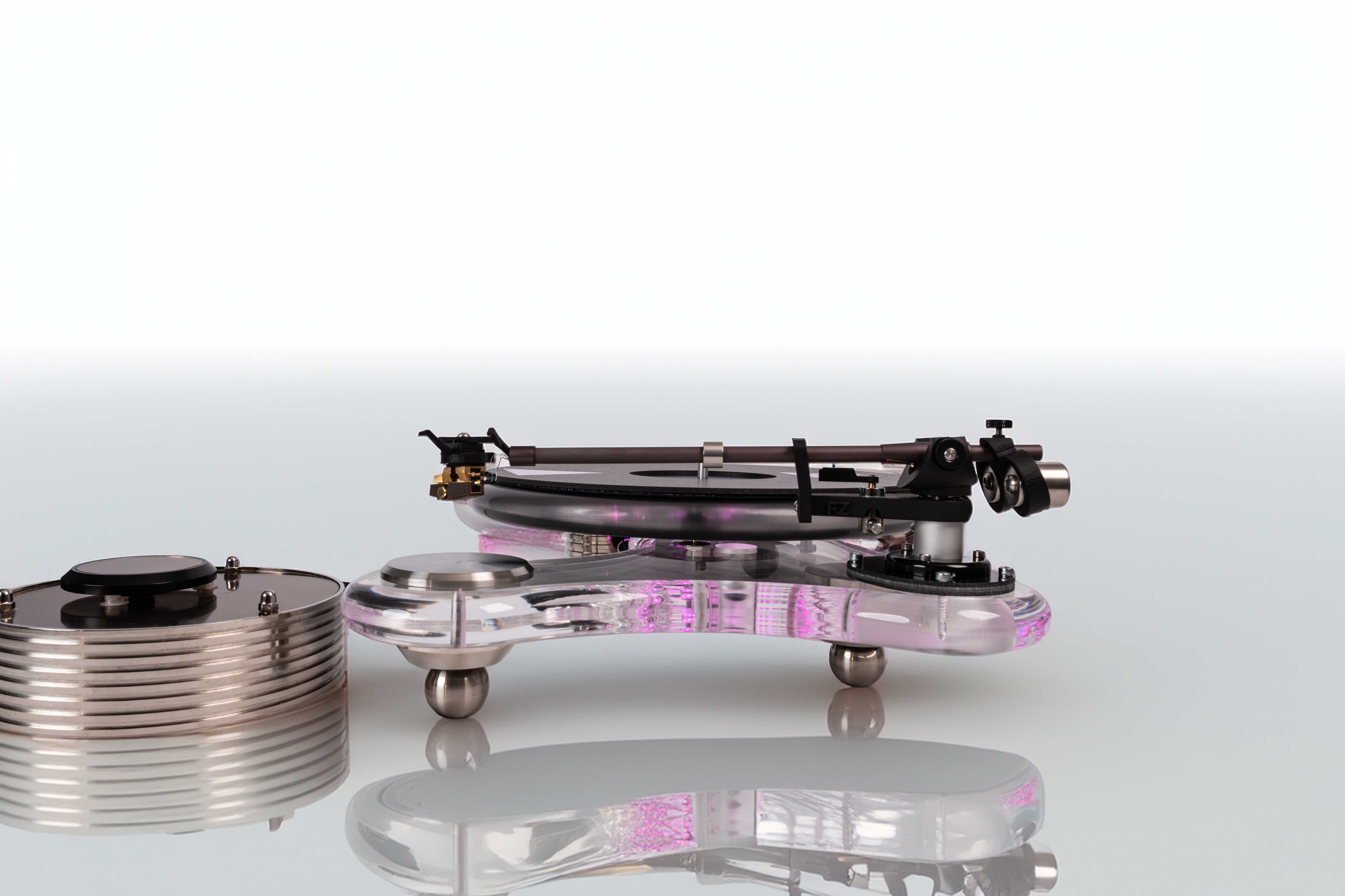 The Funk Firm Saffire turntable close-up
