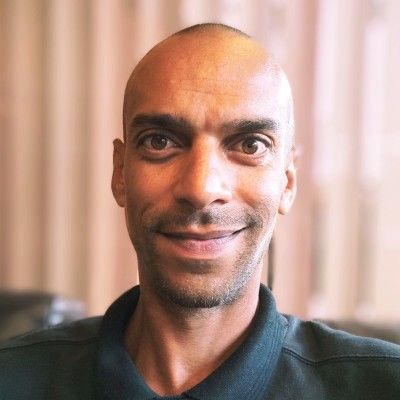 Portretfoto van Sandy Breeveld, co-founder en operationeel directeur van Crew Collective