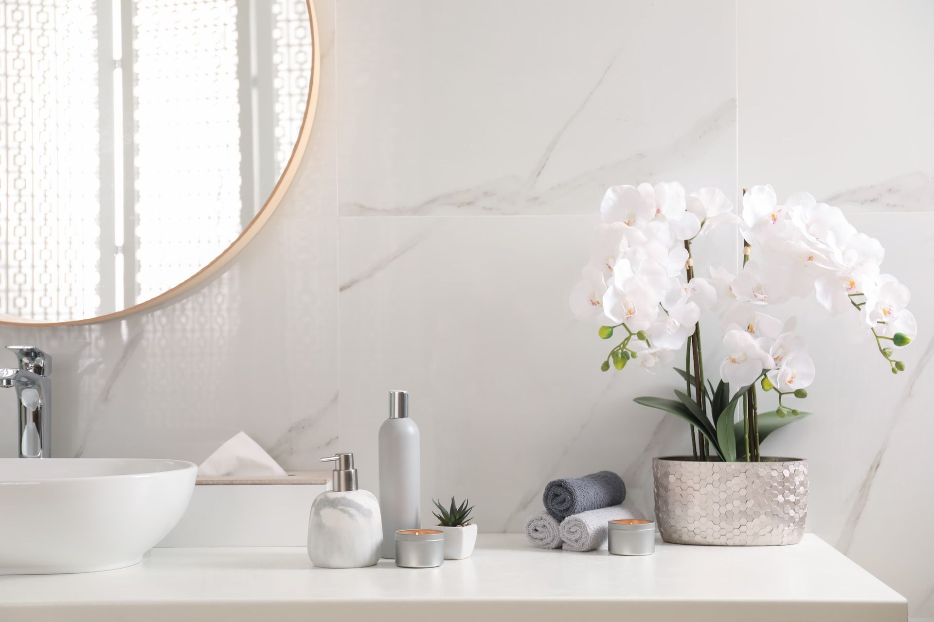 Clean bathroom finish