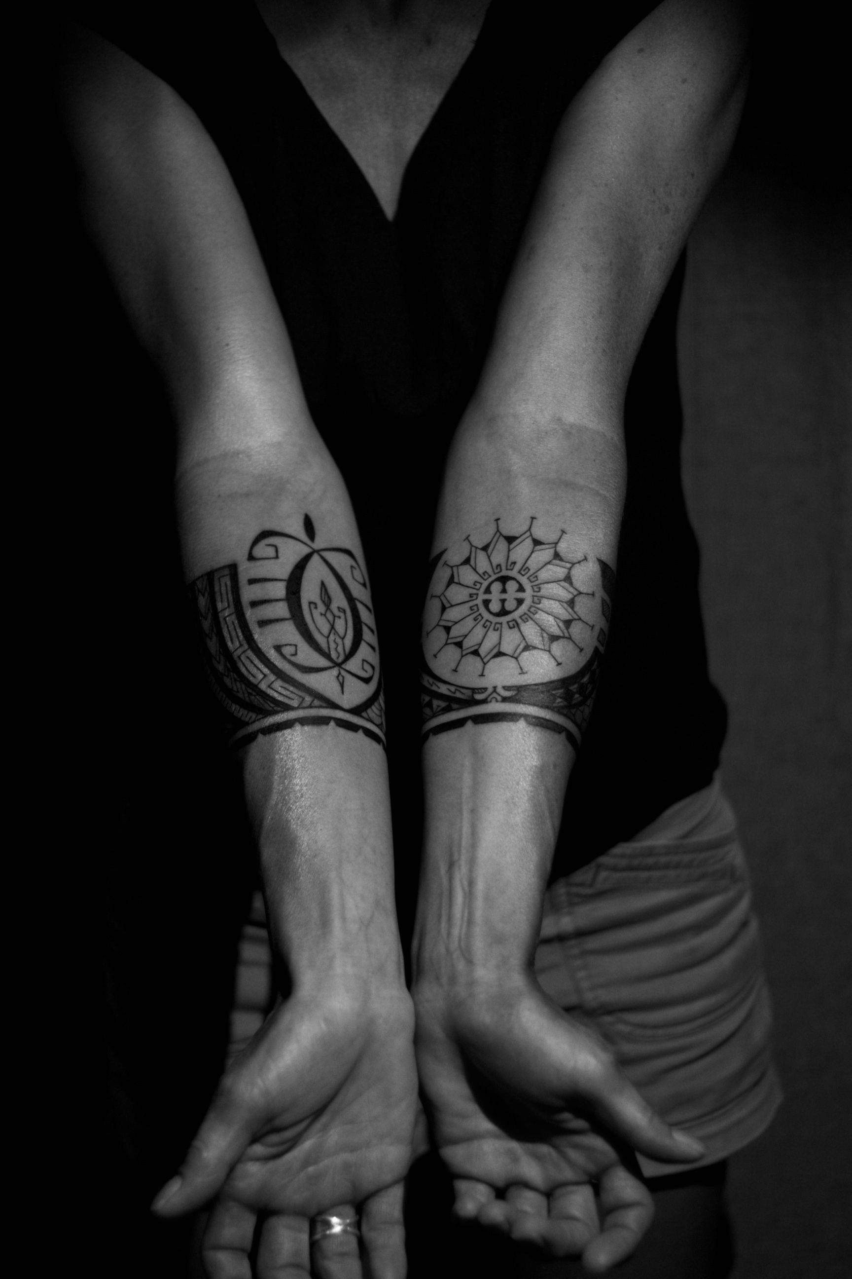 Tatouages avant-bras symétriques