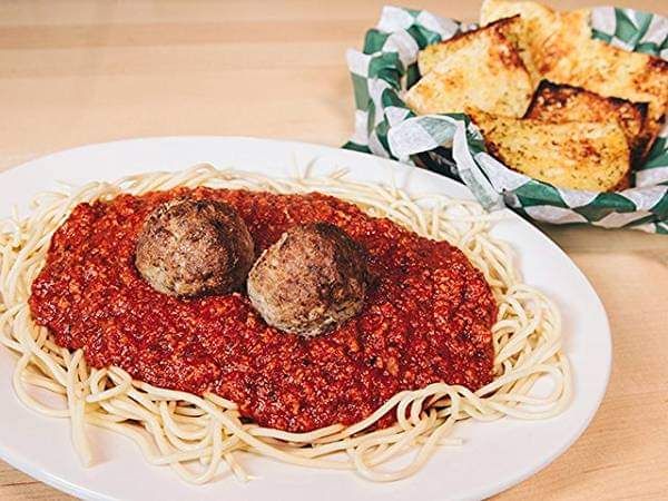 Old Smokey - spaghetti and meatballs with garlic bread