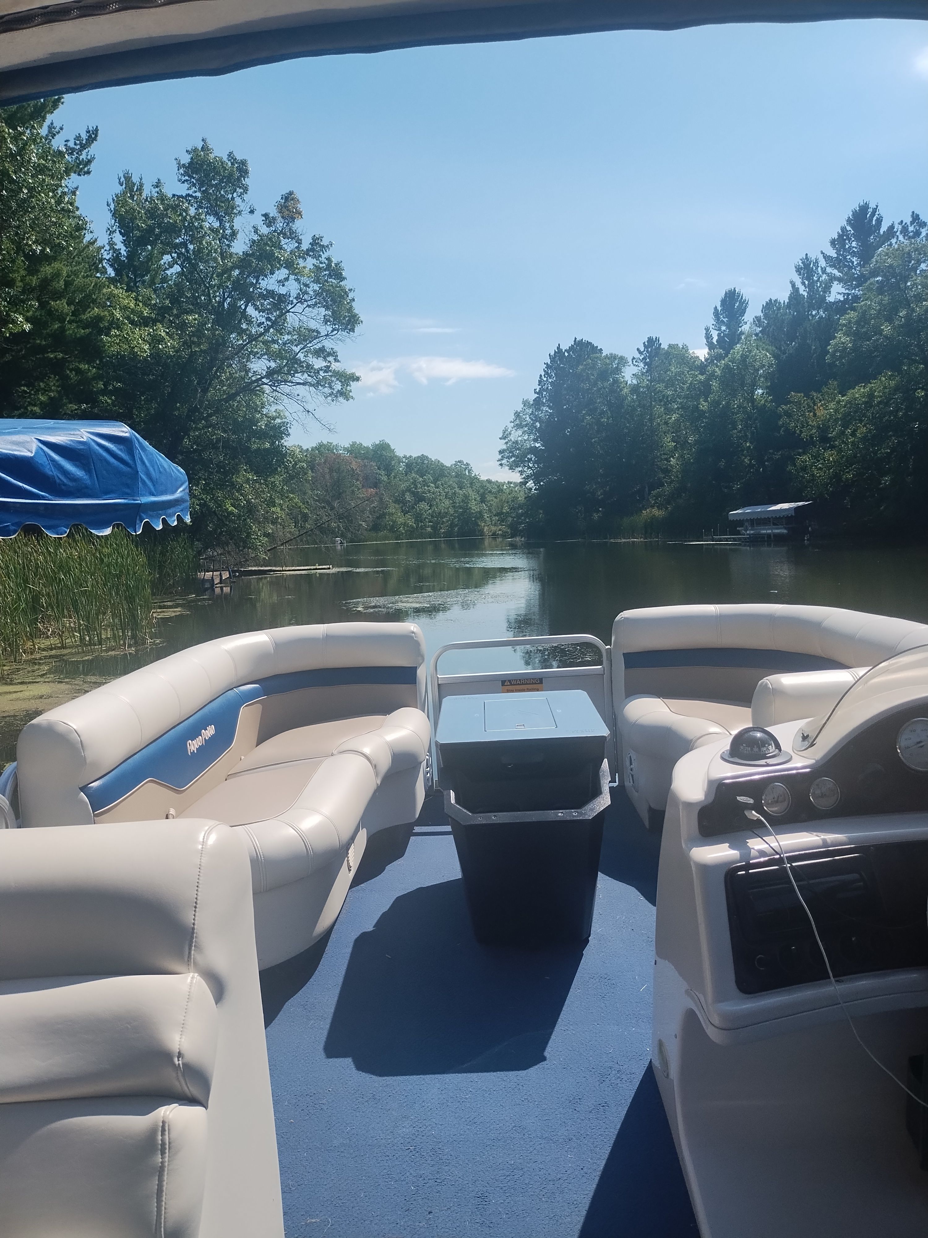 Pontoon interior with comfortable seating