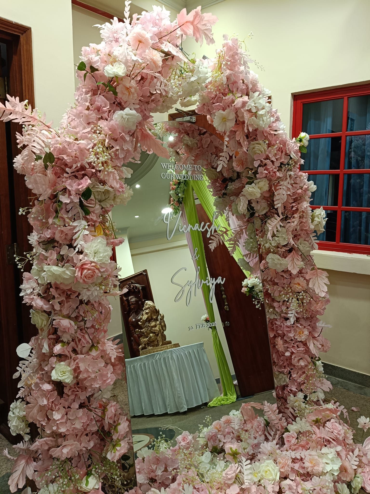 Wedding mirror signage (welcome board style)