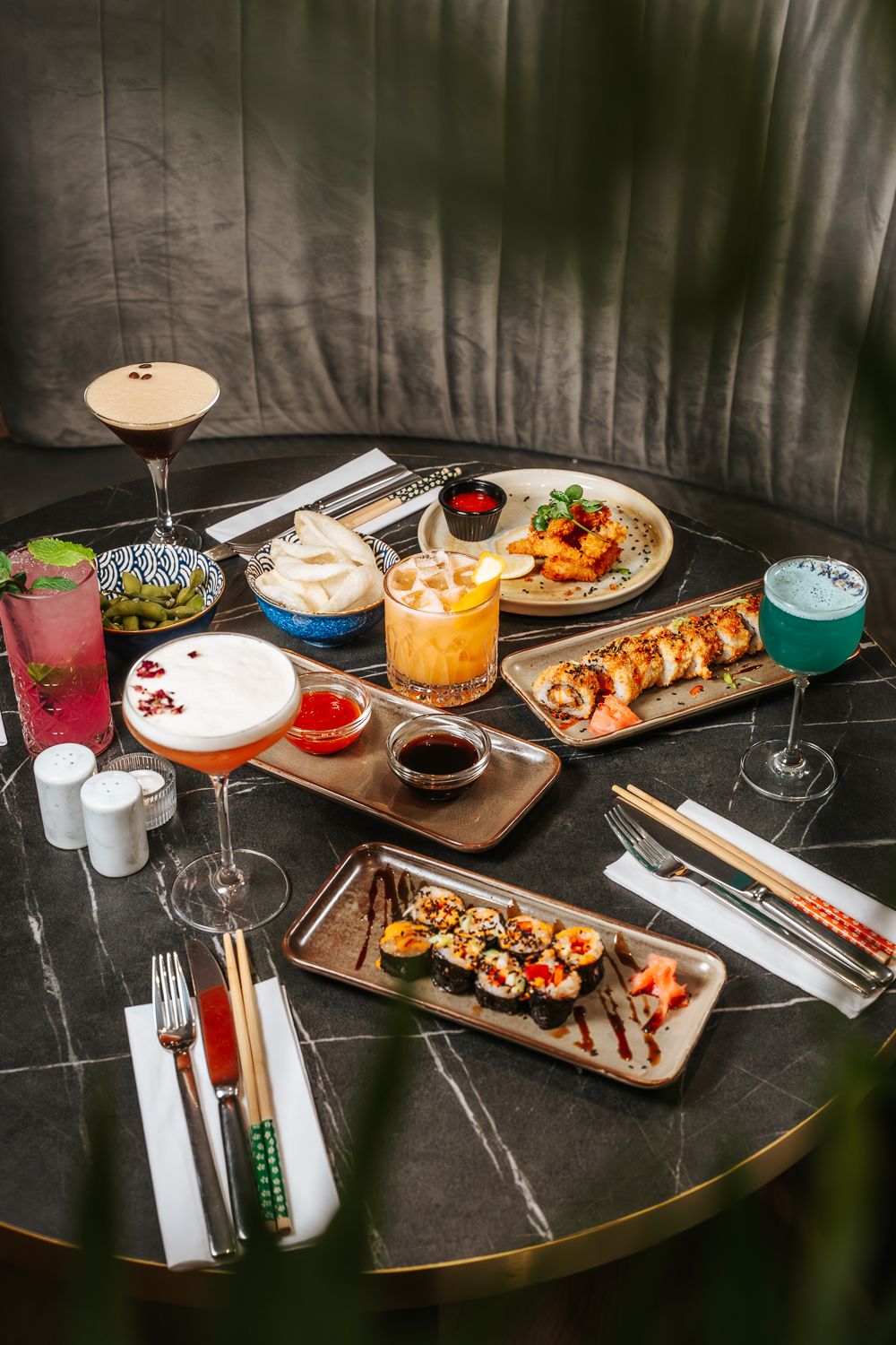 Full table spread