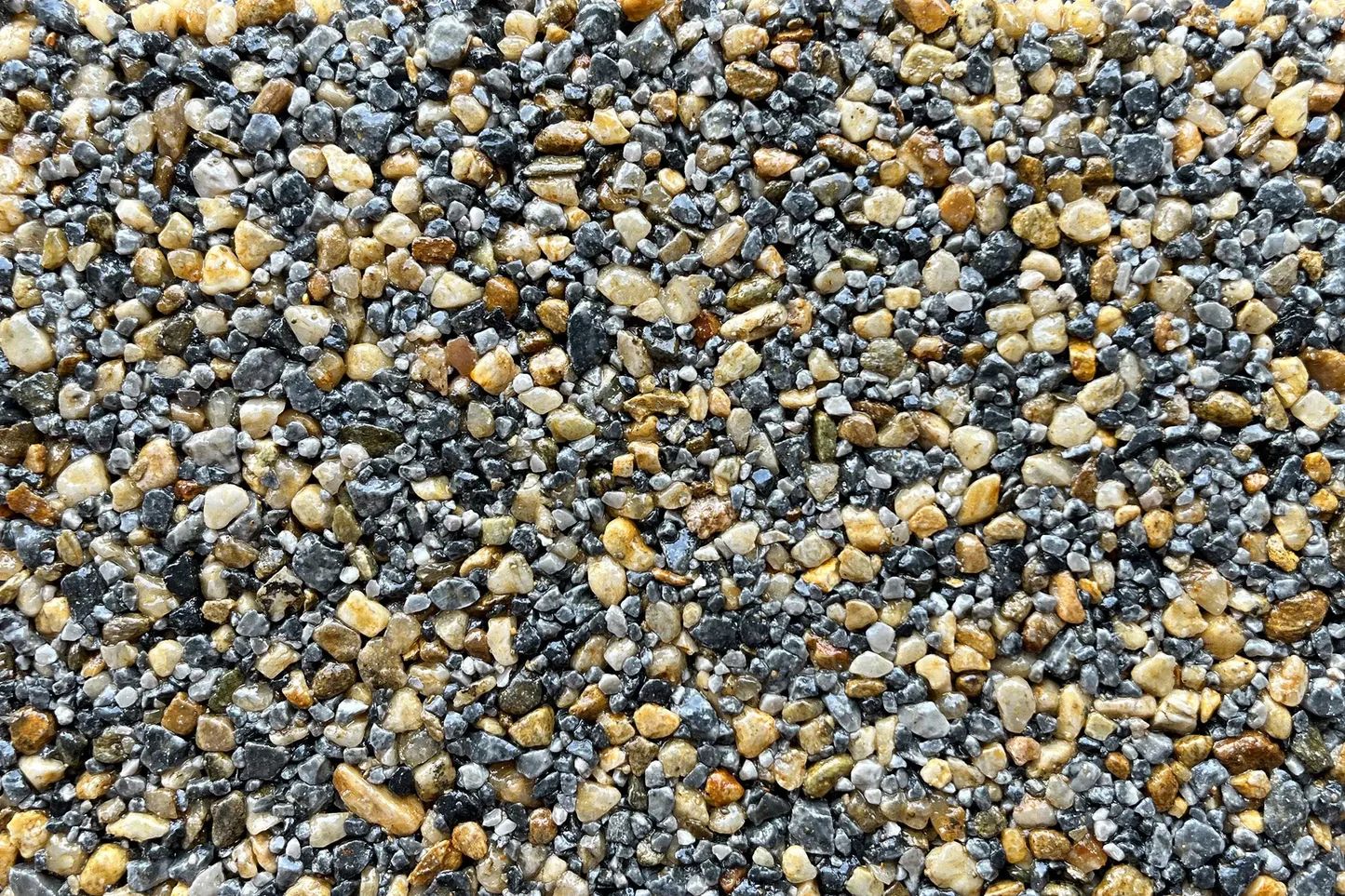Midnight Mix resin bound aggregate colour sample