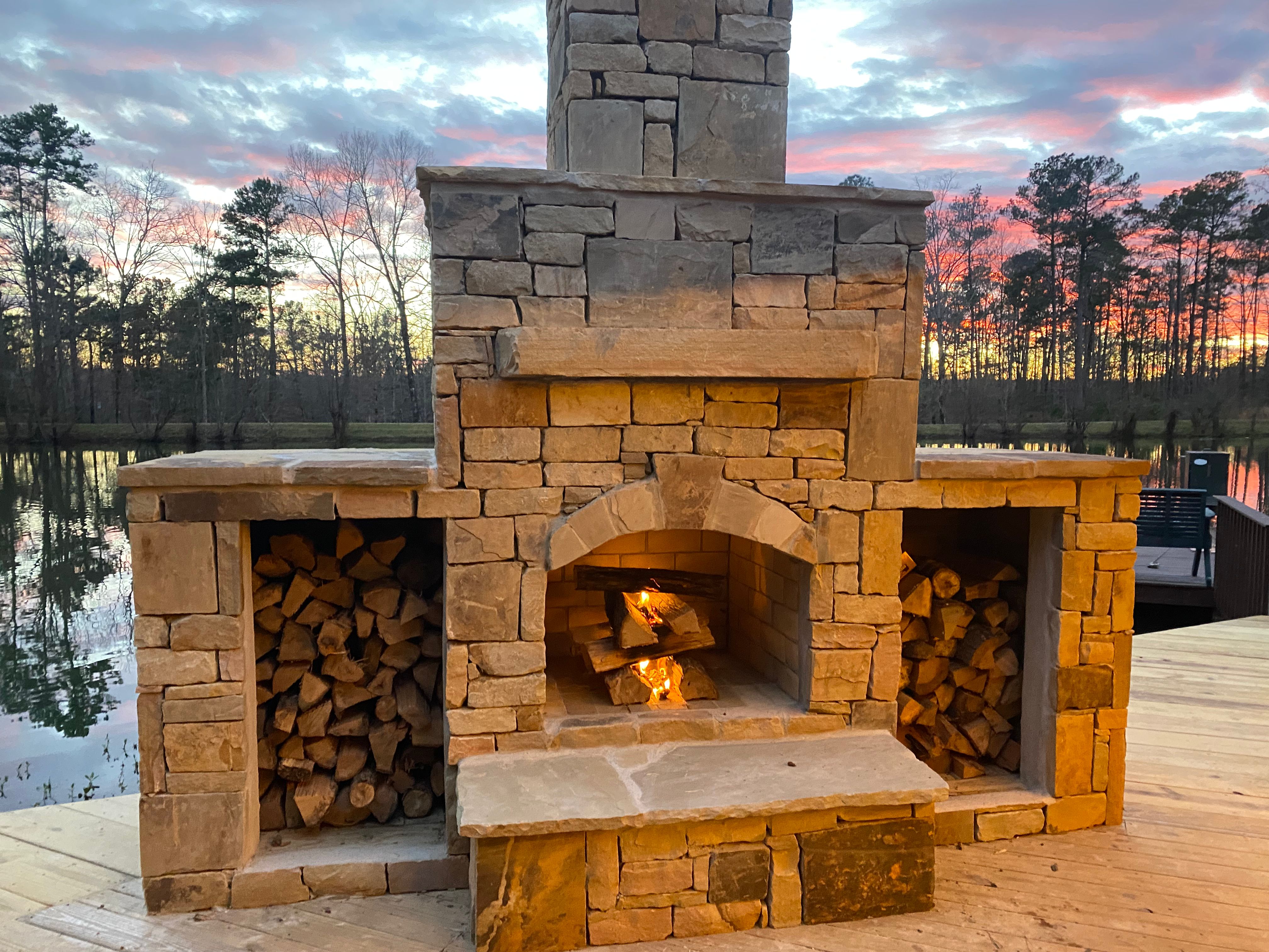 Fireplaces & Fire Pits