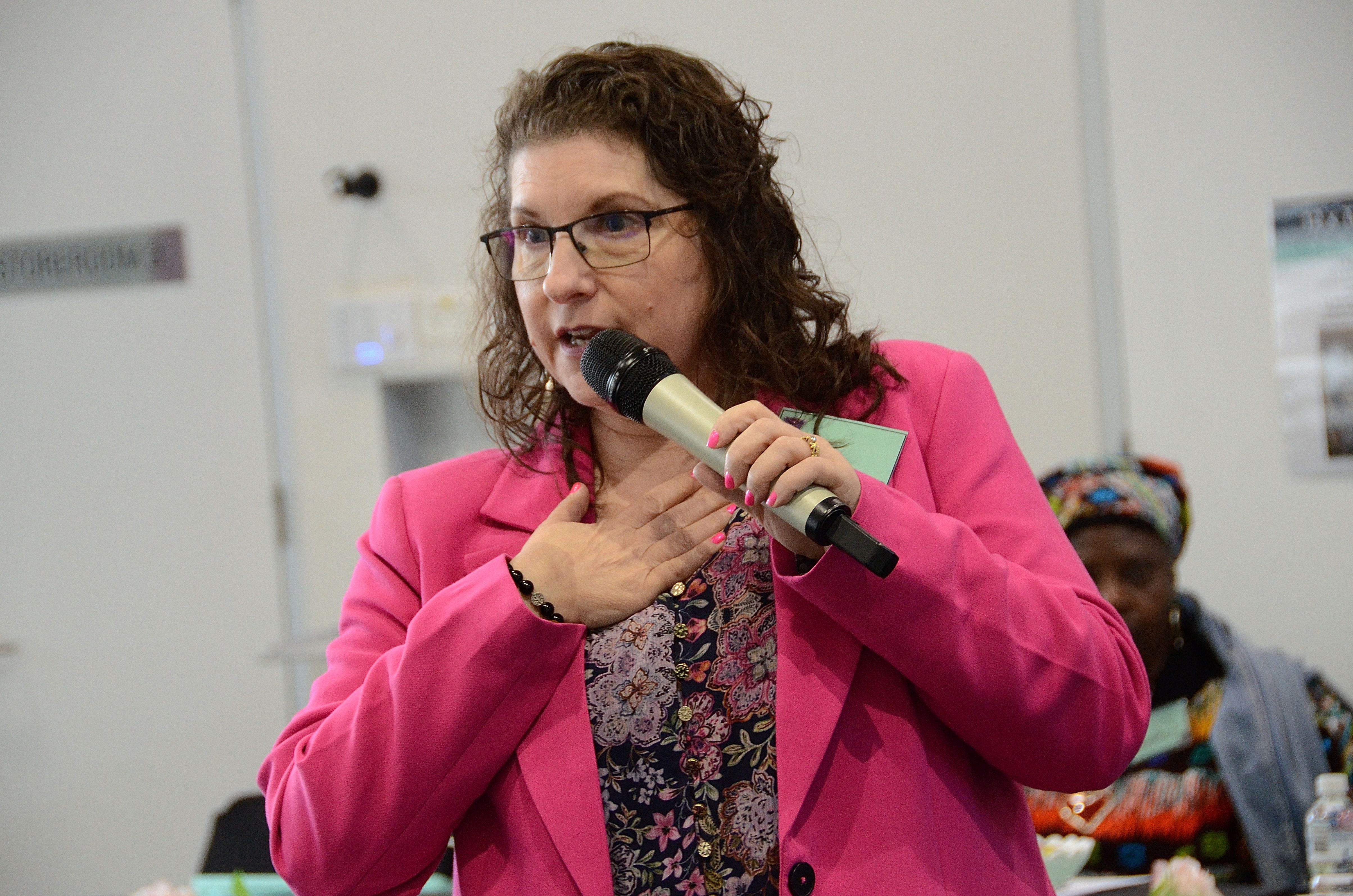 Speaker presenting at E-Girl Empowerment leadership workshop in Melbourne