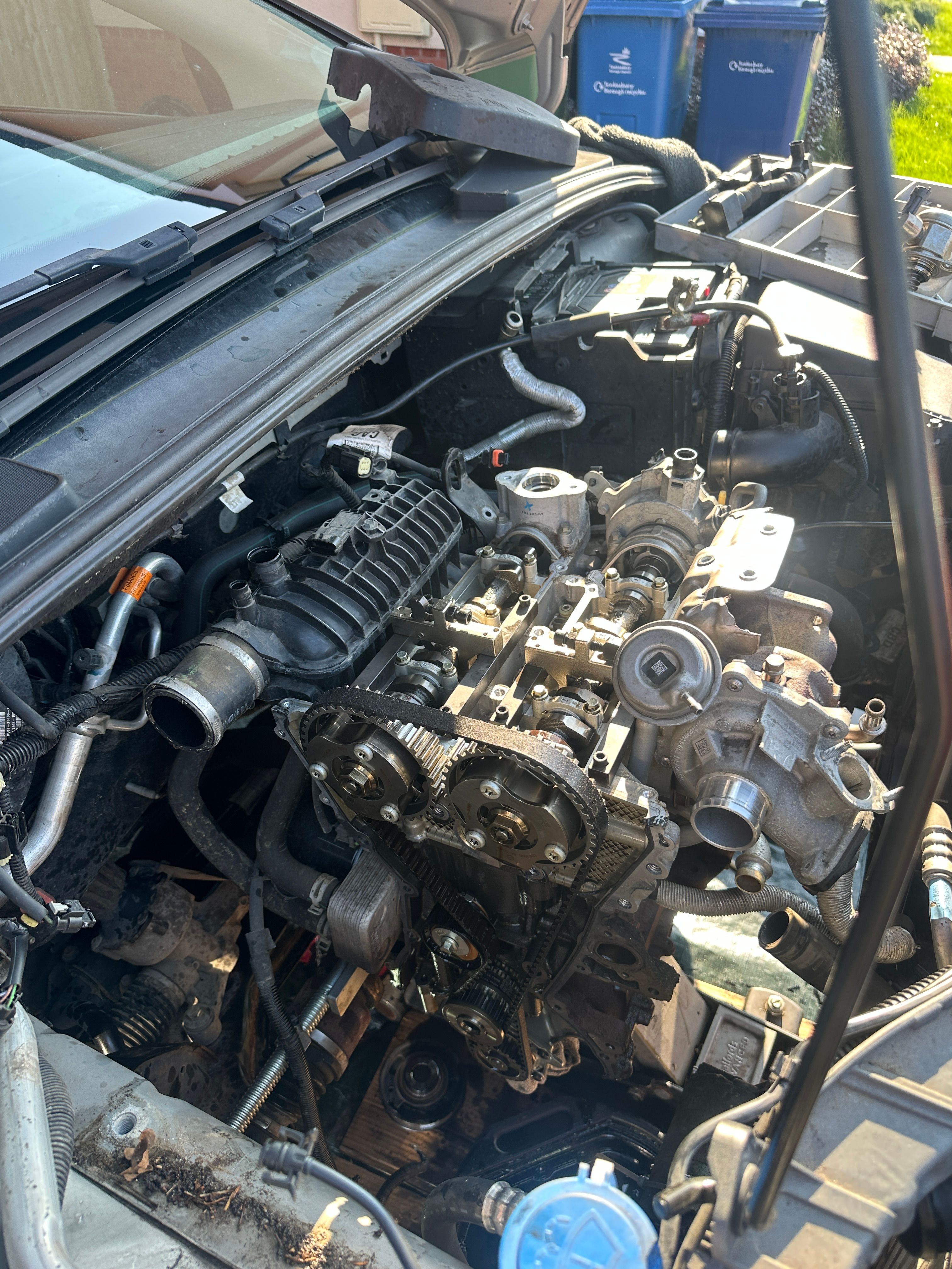 Timing belt replacement on Ford Focus EcoBoost - mobile mechanic service Gloucestershire