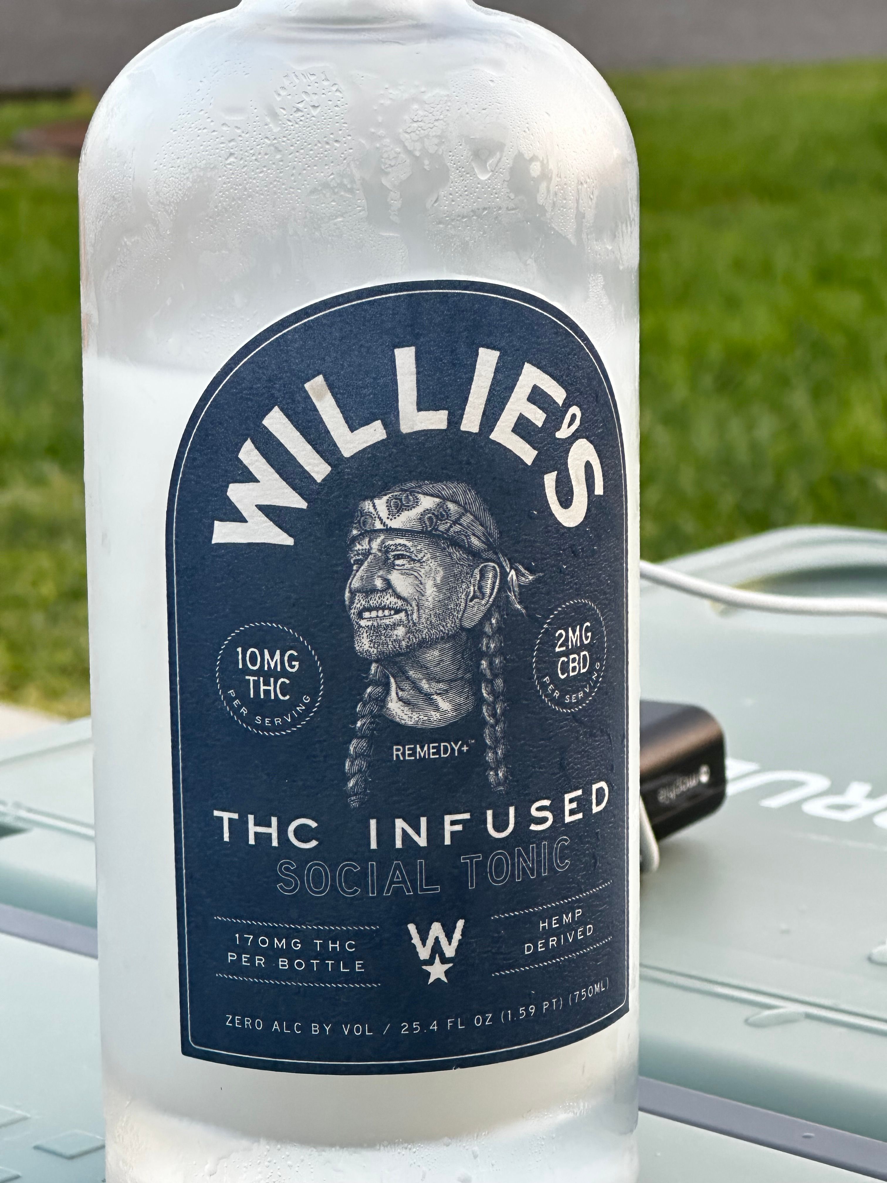 Willie's Social Tonic โ Montauk Beach Retreat 2026