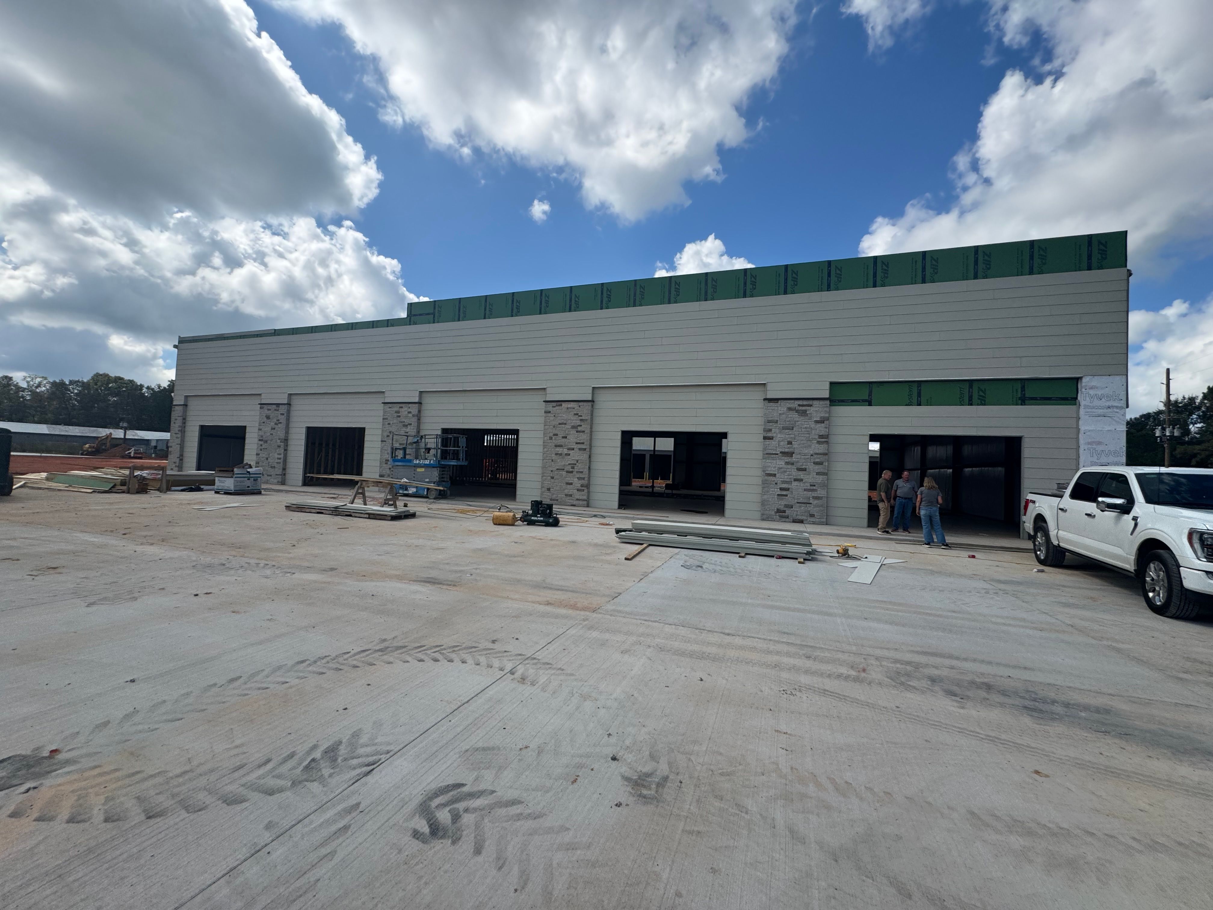 Cypress Crossing storefronts under construction