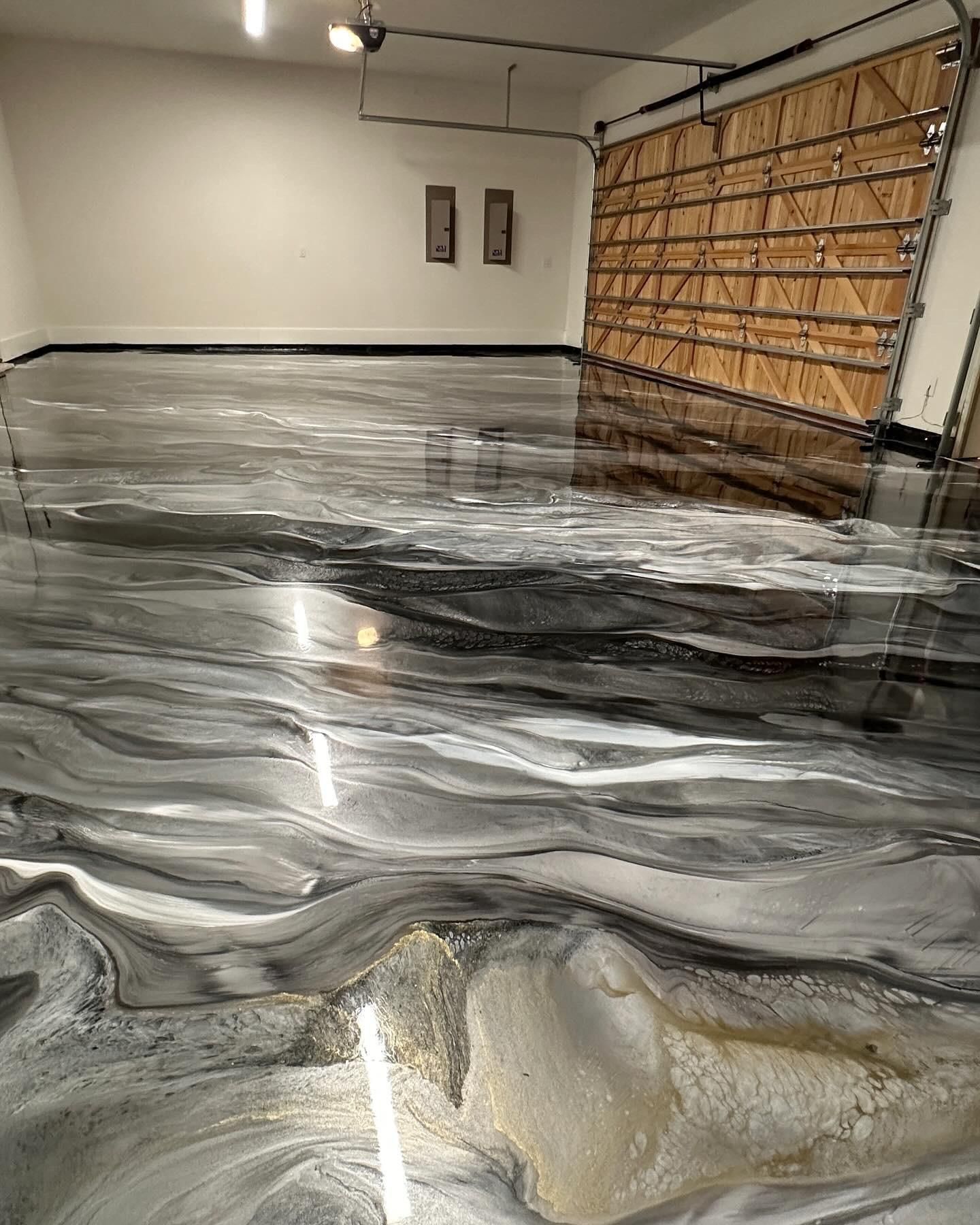Metallic epoxy floor with 3D swirl finish in NW Arkansas by Procoat Epoxy Coatings
