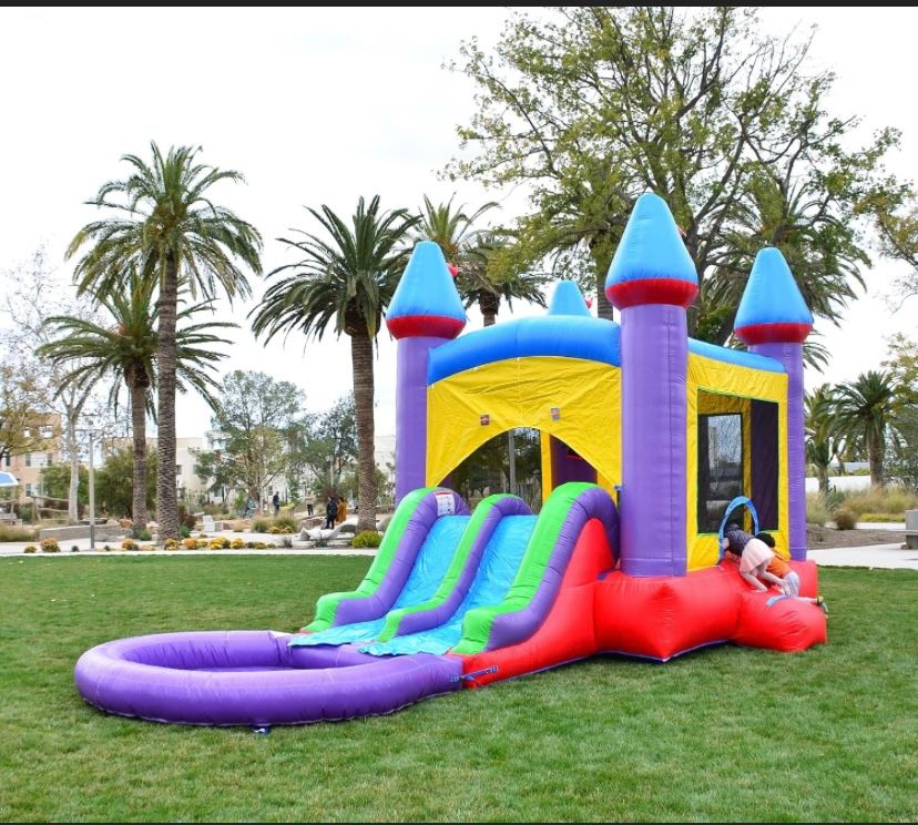 Jelly Bean Castle combo unit at an outdoor event