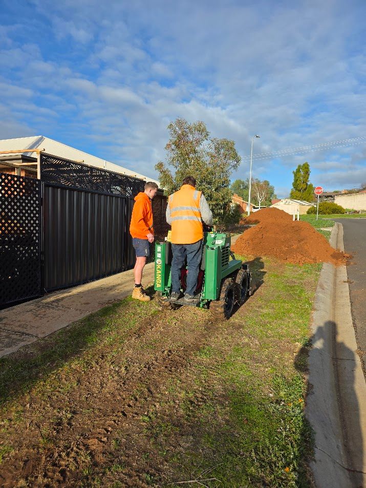 JBM Hire team with Kanga loader