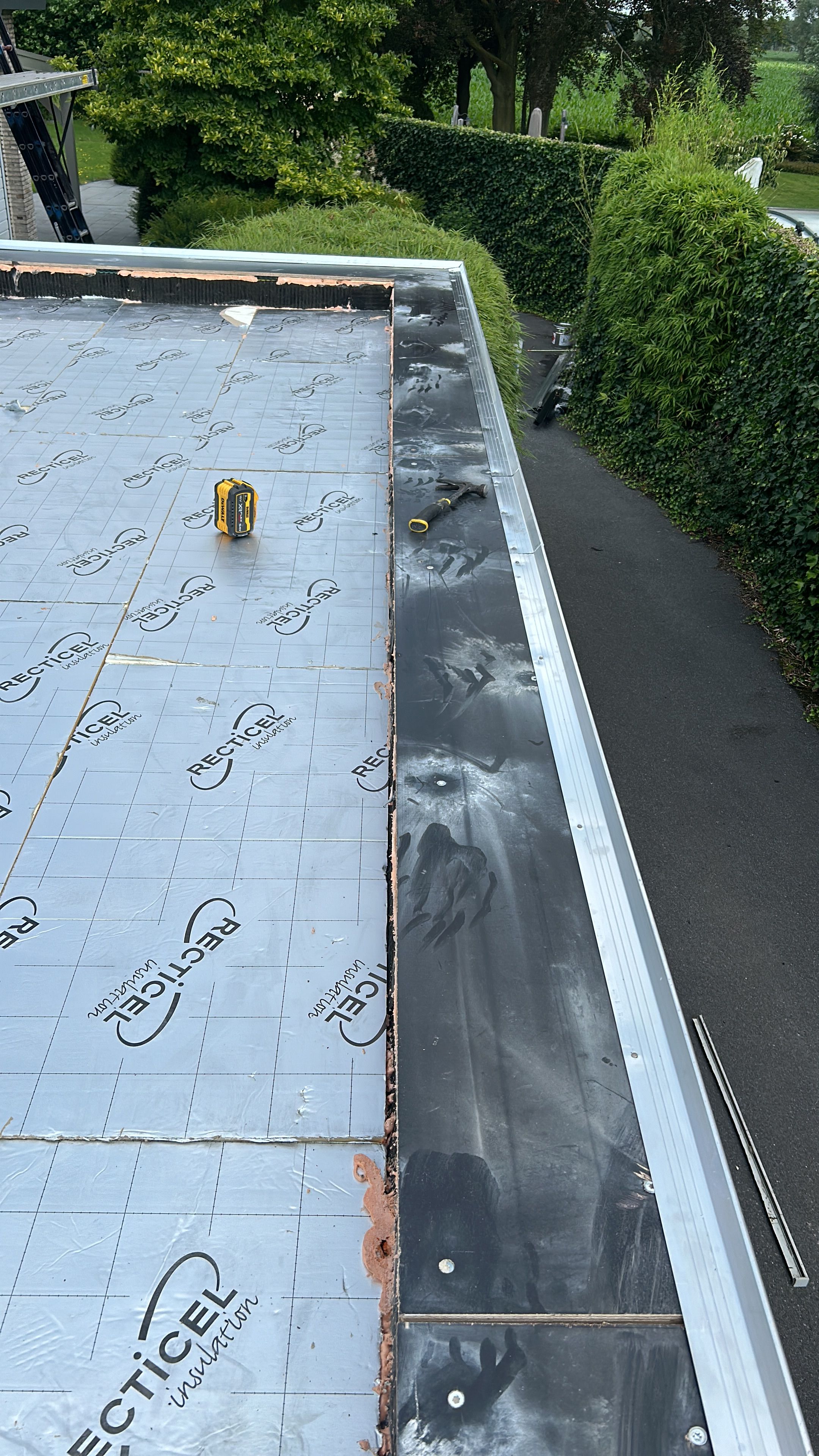 EPDM dakinstallatie met isolatie - Dakwerken CBP