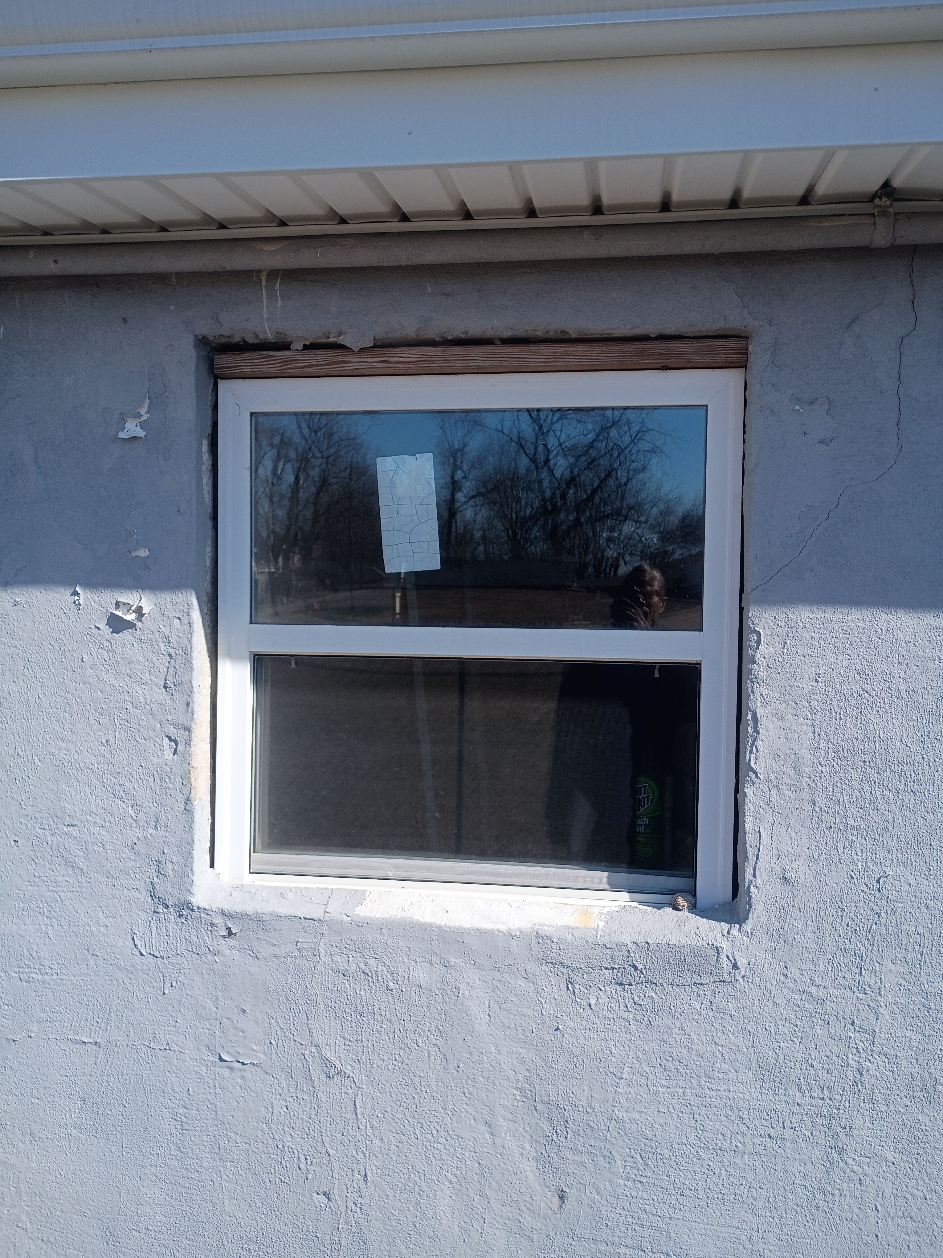 Window exterior — wear and signs of needed replacement
