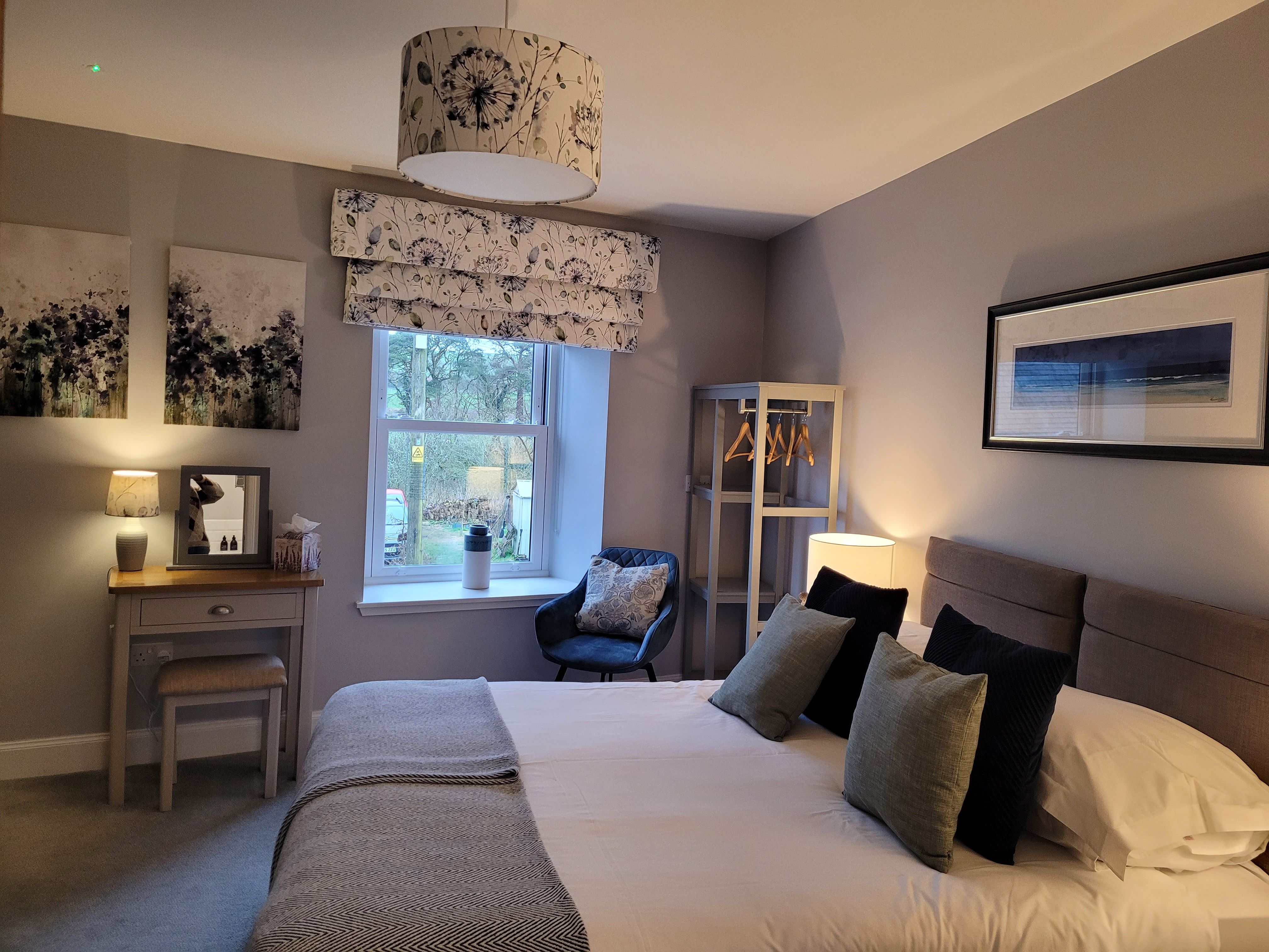 Kenmuir Arms guest room