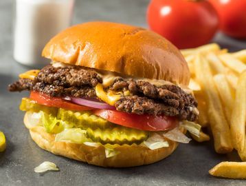 Wing Zing smash beef burger