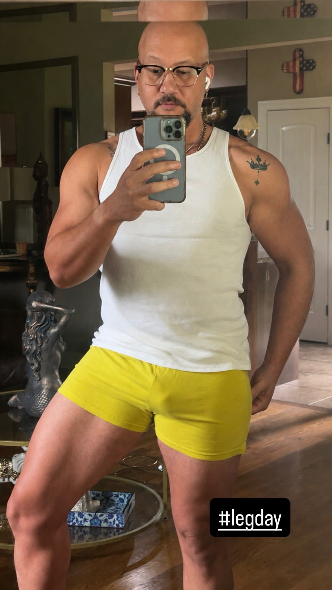 Rey legday mirror selfie