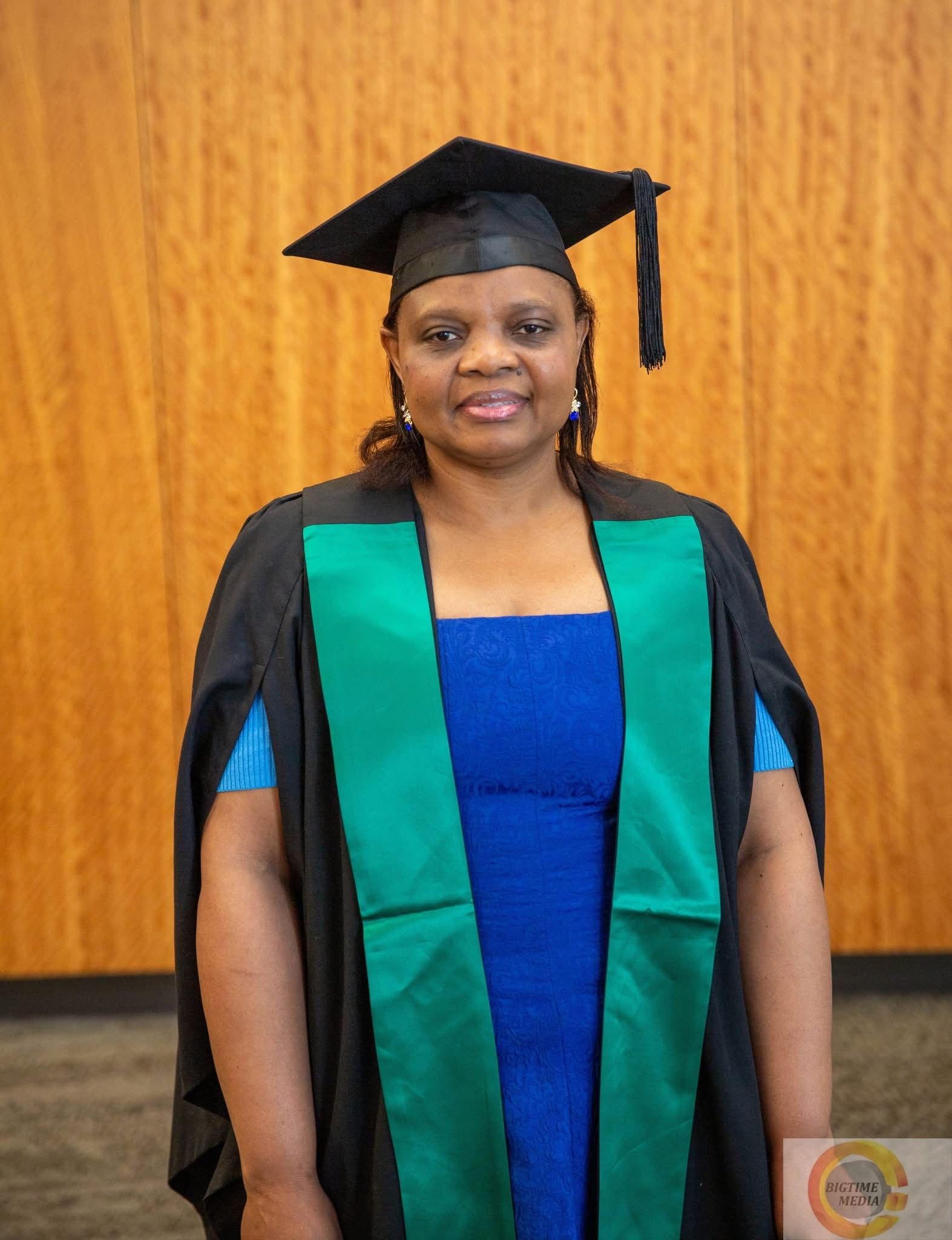 Miriam Muduwa graduation portrait