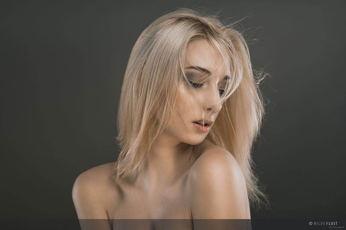 Portrait 25